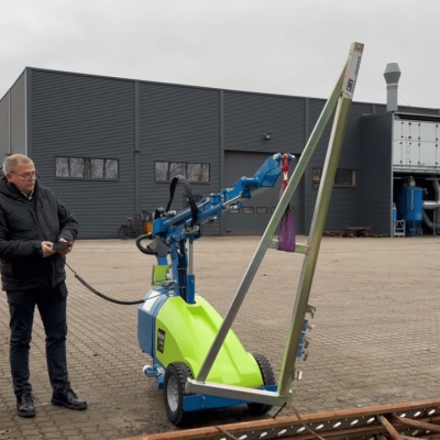 Winlet Lasius 550 compact Pick & Carry crane