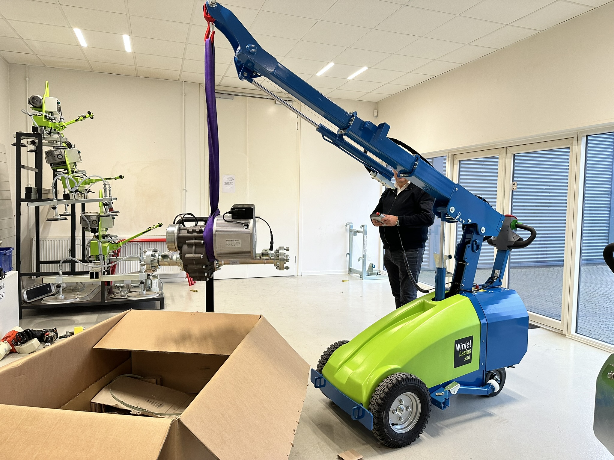 Winlet Lasius 550 - kompakt Pick & Carry kran der l&oslash;fter op til 550 kg