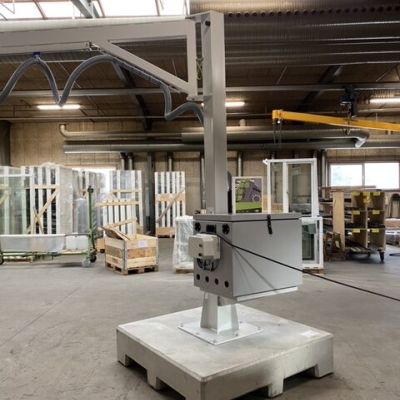 Flytbar kn&aelig;karmskran