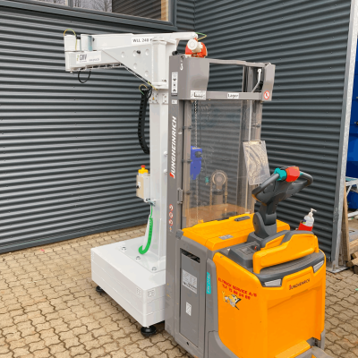 Flytbar knækarmskran