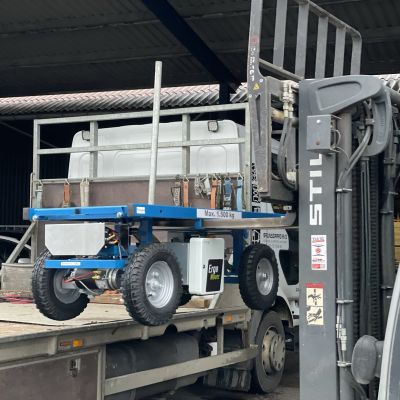 ErgoMover Lift & Go Wireless - fork pockets for lifting with forklift